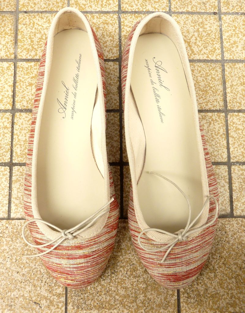 Ballerines rayées broderies rouge Ballerines rayées broderies rouge